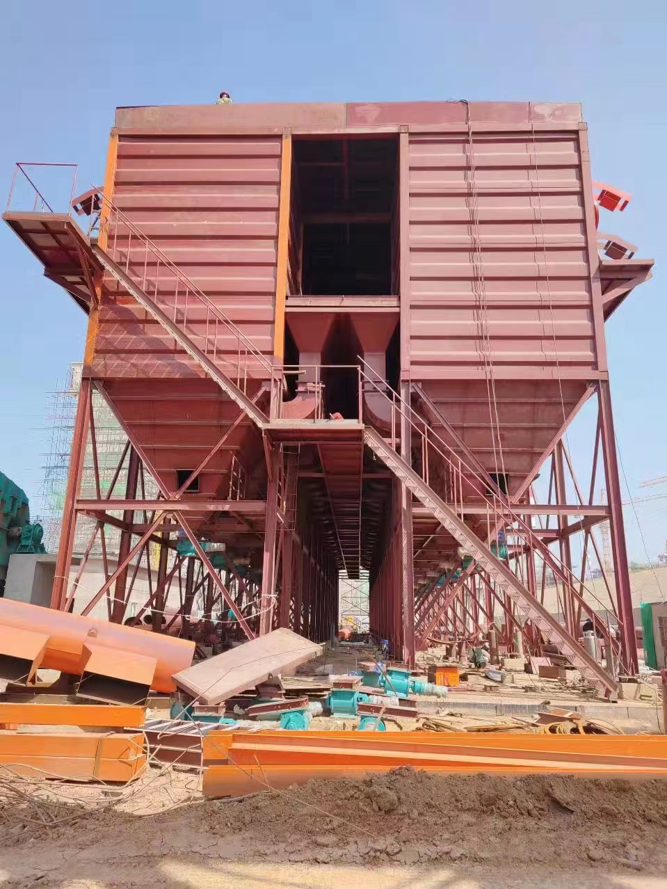 �������x���}�_���m��,